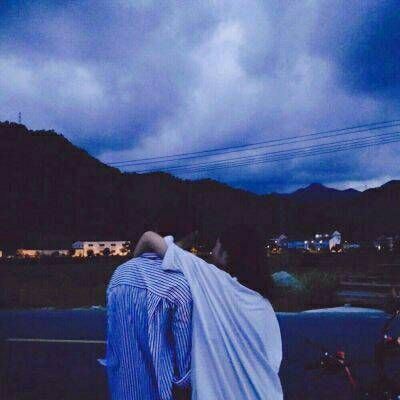 情侣头像海边和天空的颜色独一无二的 海边的情侣头像一对