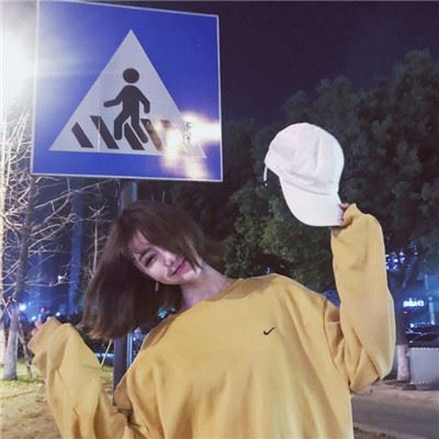 抖音里流行的情侣头像一左一右 情侣头像抖音一男一女分开的