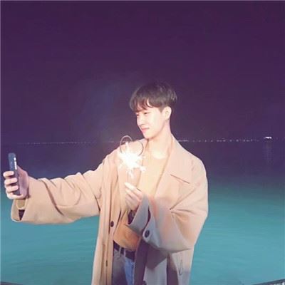 海边情侣头像背影一对 情侣头像背影大海蓝色