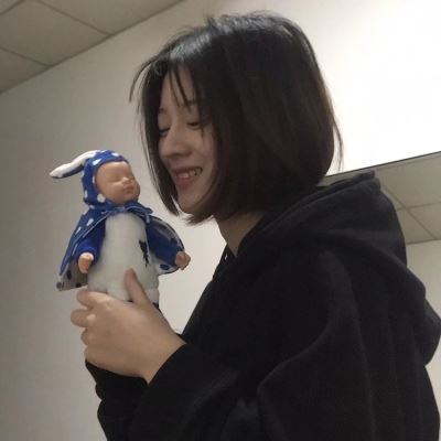 精选女头高清图片 新鲜头像女