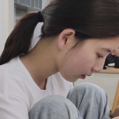 精选女头高清图片 新鲜头像女