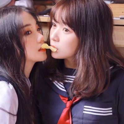好看的闺蜜头像双人 超好看的二人闺蜜头像真人版