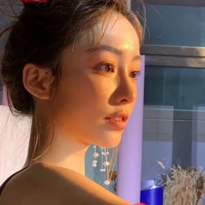 清新潮流女生头像背影 清新唯美女生头像
