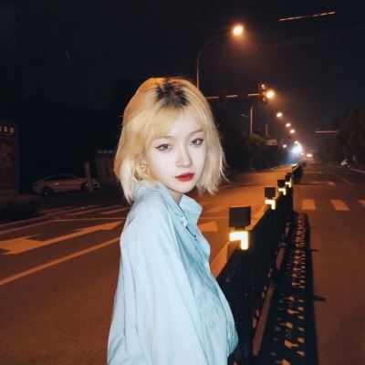 女头韩系高冷 头像 韩系女头个性戴眼镜