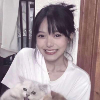 抱着猫的女生头像 个性 抱猫咪的个性女生头像
