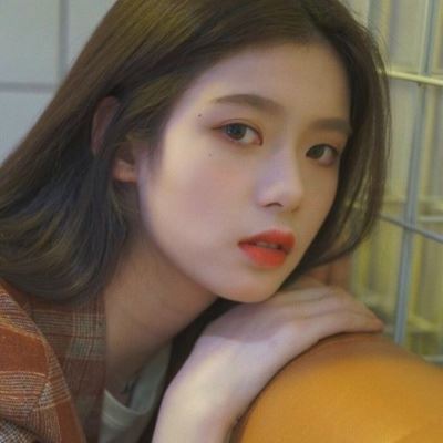 清纯干净温柔女生头像背影 清纯干净温柔女生头像不露脸