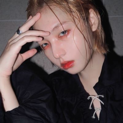 超高冷女生头像动漫御姐 超高冷女生头像不露脸