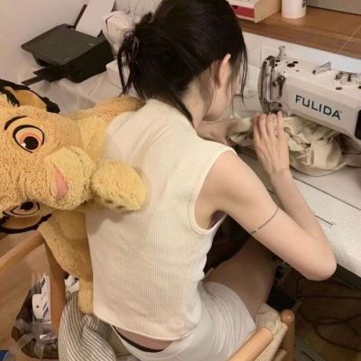 潮酷头像女不露脸半身裤子 潮酷头像女不露脸
