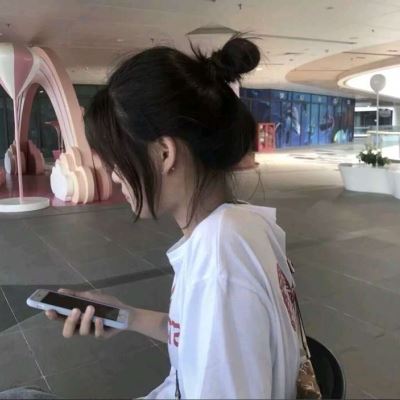 不露脸女头像高冷霸气 不露脸女头像高冷温柔