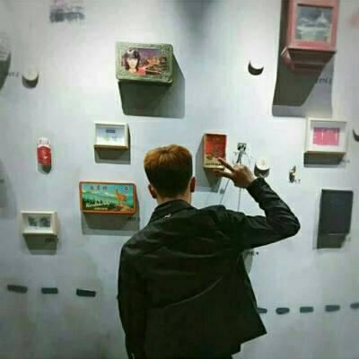 情头背影双人 背影情头男女各一张