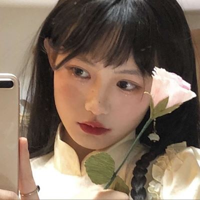 好看的网图头像女 网络图片头像女生专用背影