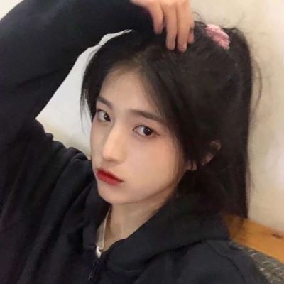 既酷又丧的女生头像 微丧霸气女生头像