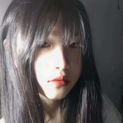 既酷又丧的女生头像 微丧霸气女生头像