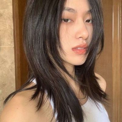 成熟时尚女士微信头像 好看成熟的女生微信头像