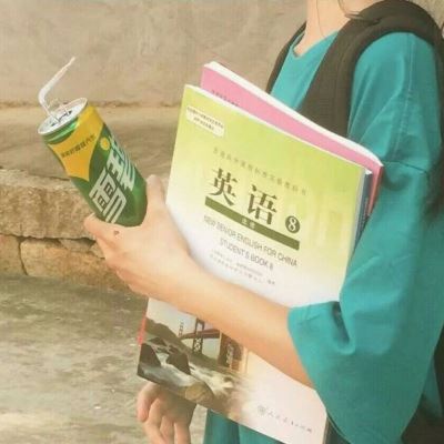 真人不露脸闺蜜头像有手机 真人不露脸闺蜜头像女