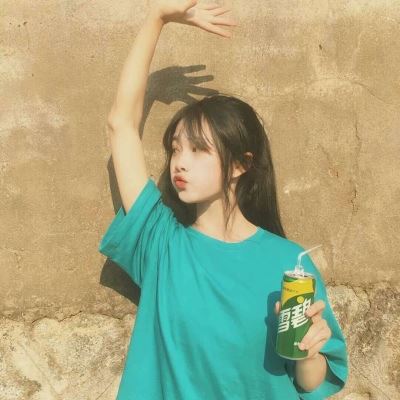 真人不露脸闺蜜头像有手机 真人不露脸闺蜜头像女