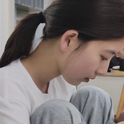 简单朴素的女生头像 朴实女生头像