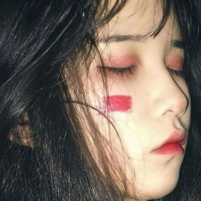 真人伤感图片女生头像背景图 女生真人伤感头像