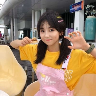 橙色系女生头像个性卡通 橙色系女生头像动漫