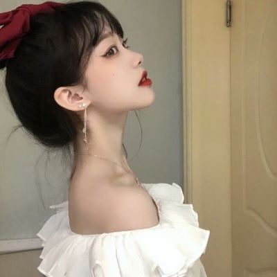 个性普通女生多张照片同一个人 个性普通女生多张照片背面