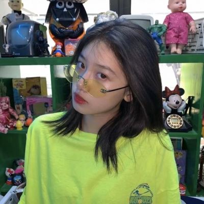 混网女头干净下半身 混网女头干净御姐