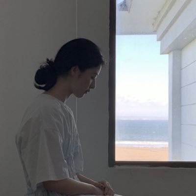 温柔干净的女头像不露脸 温柔干净的女头像动漫无水印