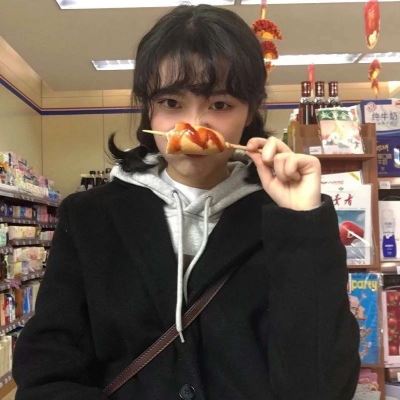 真人美女心爆棚的头像背影 真人美女心爆棚的头像十六岁