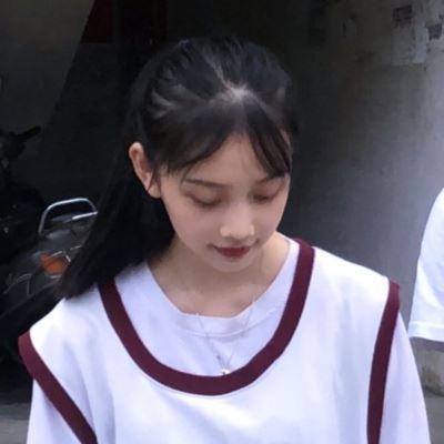 温柔干净的女头像不露脸 温柔干净的女头像动漫无水印