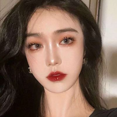 脸部精致女生头像动漫 好看的女生脸部头像