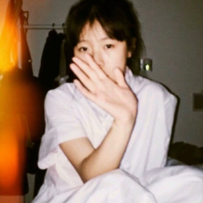 微信真人女生复古风的头像图片